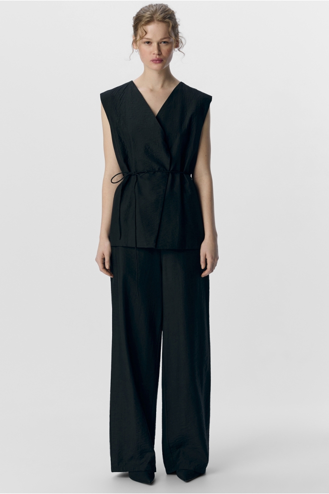 OBJYUI LO WAISTCOAT 137 23046028 BLACK